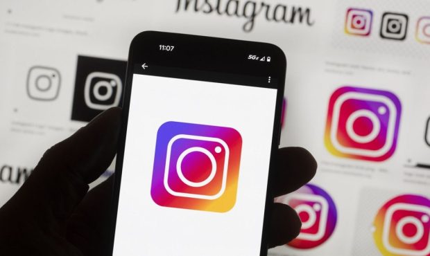 متا می گوید ، اینستاگرام AI را برای گرفتن کاربران زیر سن به عنوان بخشی از فشار ایمنی نوجوانان تست می کند. متا می گوید ، اینستاگرام AI را برای گرفتن کاربران زیر سن به عنوان بخشی از فشار ایمنی نوجوانان تست می کند.