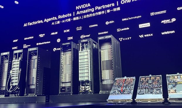 جنسن هوانگ از Nvidia ابر رایانه AI را اعلام کرد که به سوخت نوآوری تایوان کمک خواهد کرد جنسن هوانگ از Nvidia ابر رایانه AI را اعلام کرد که به سوخت نوآوری تایوان کمک خواهد کرد